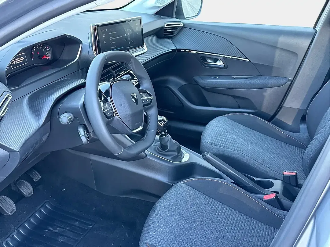 Peugeot 208 - Thumbnail 9
