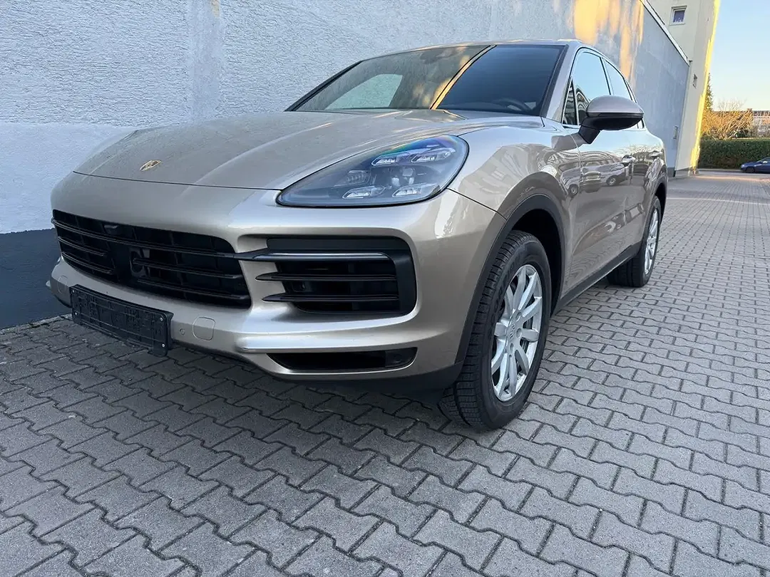 Porsche Cayenne - Thumbnail 4