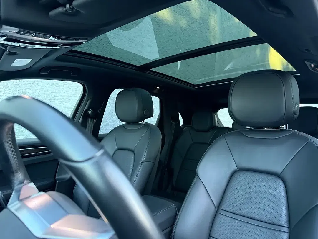Porsche Cayenne - Thumbnail 9