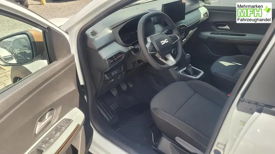 Dacia Sandero - Thumbnail 7