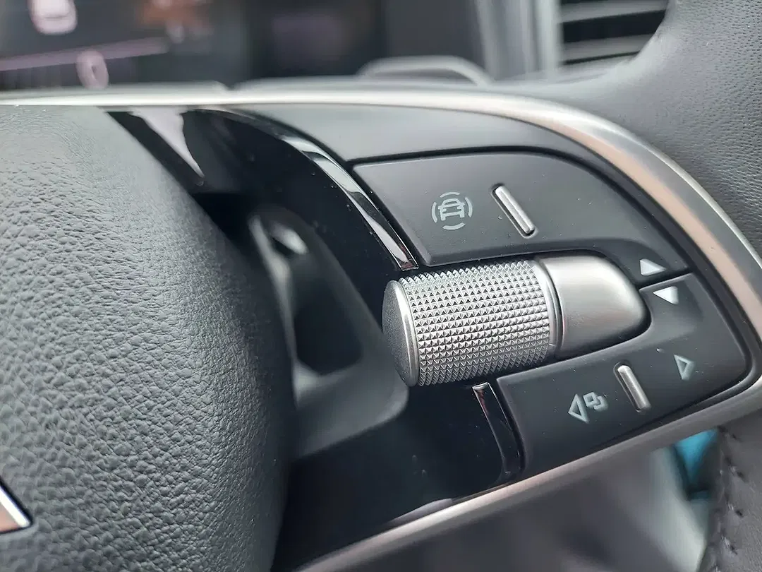 Skoda Karoq - Thumbnail 12