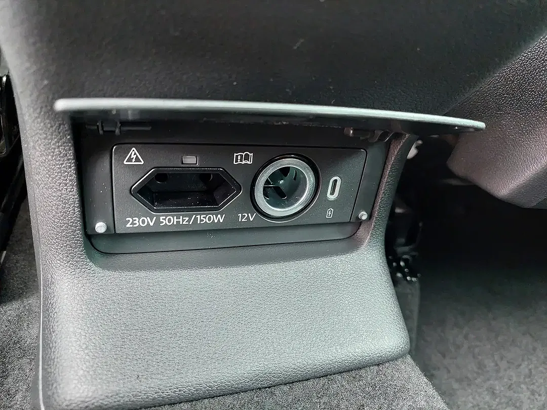 Skoda Karoq - Thumbnail 7