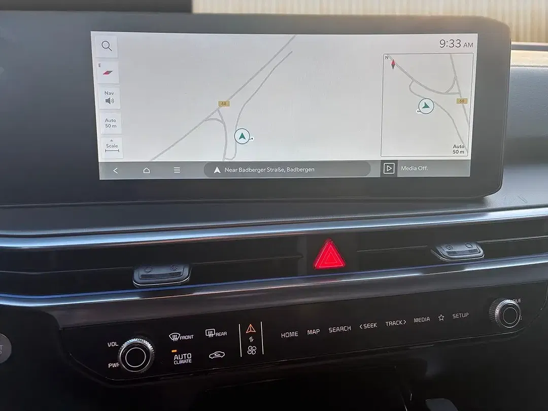 Kia Sorento - Thumbnail 10
