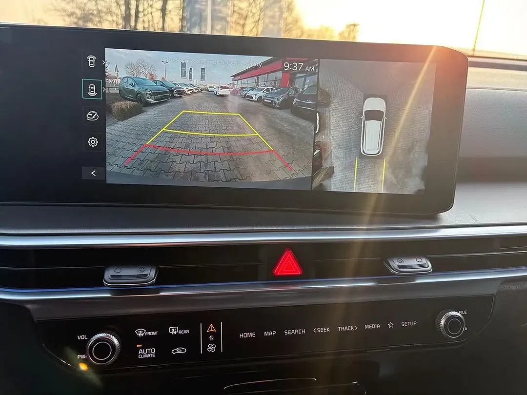 Kia Sorento - Thumbnail 18