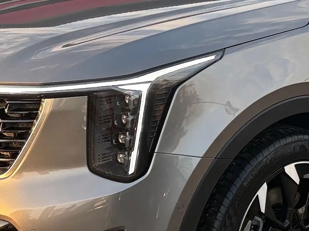 Kia Sorento - Thumbnail 6