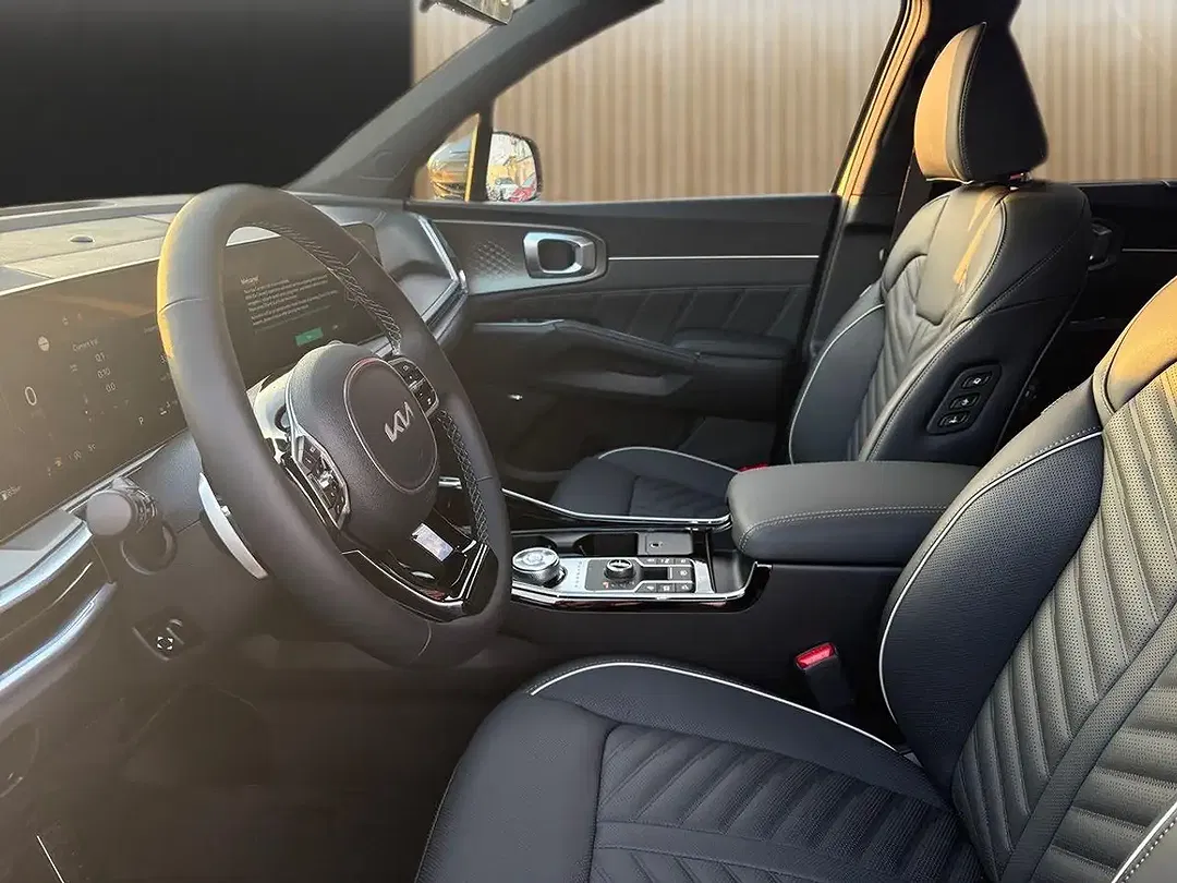 Kia Sorento - Thumbnail 8