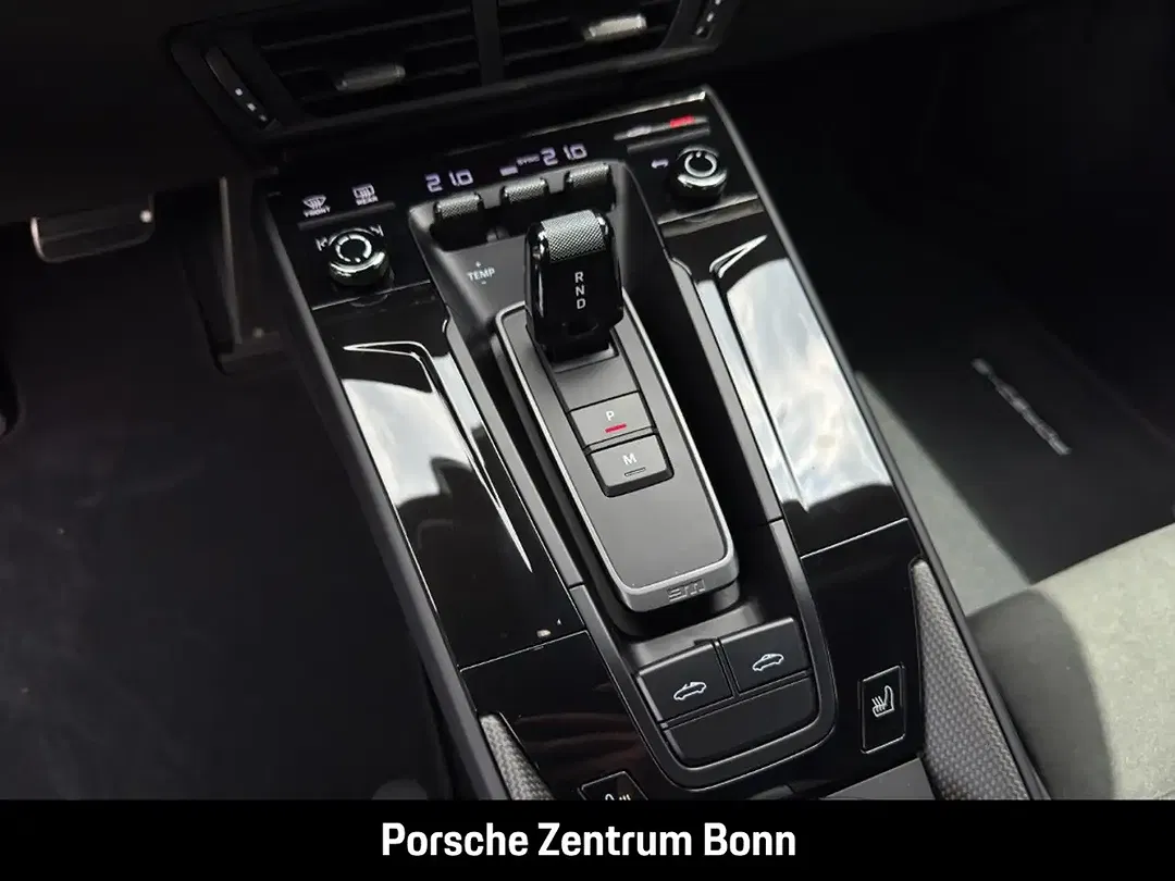 Porsche 992 - Thumbnail 15