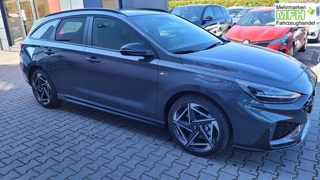 Hyundai i30 - Thumbnail 3