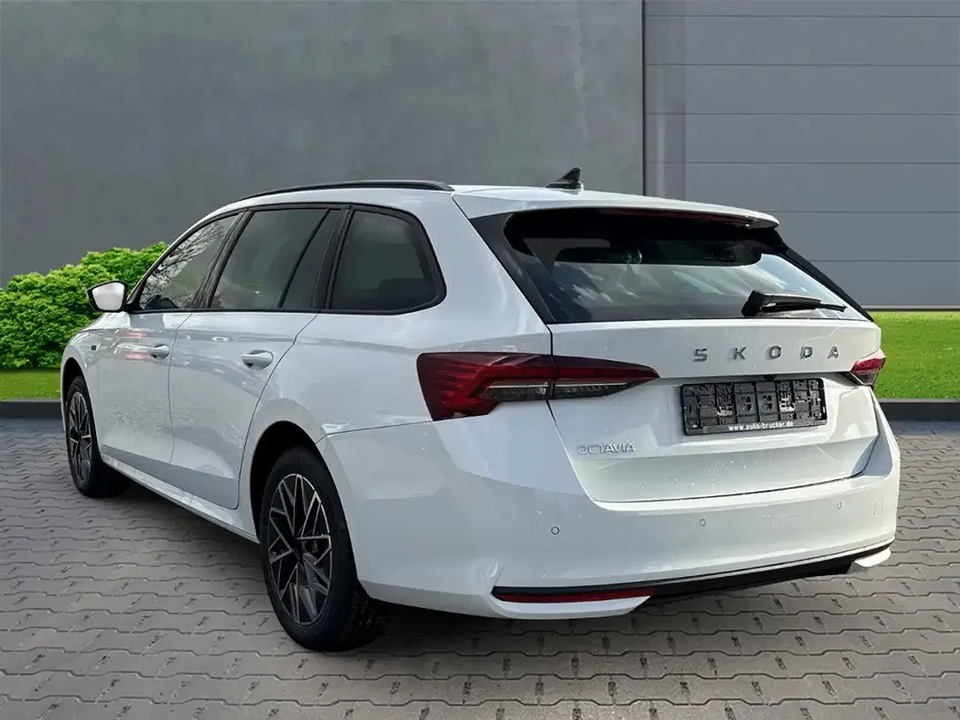 Skoda Octavia - Thumbnail 2