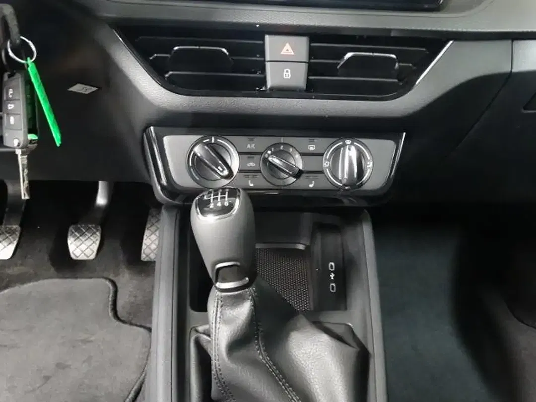 Skoda Kamiq - Thumbnail 12