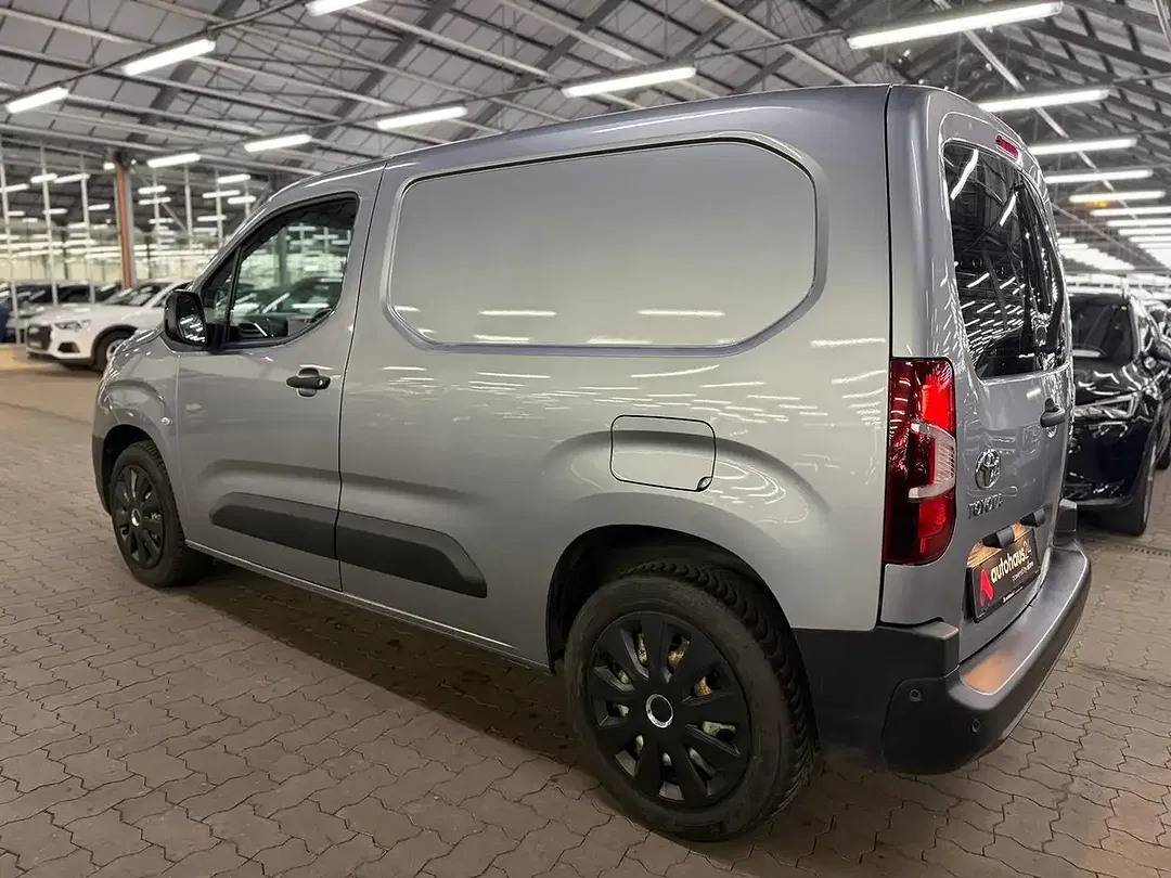 Toyota Proace City - Thumbnail 4