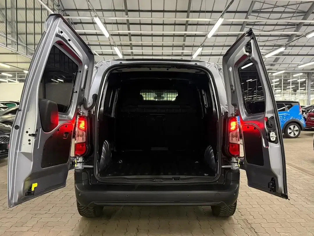 Toyota Proace City - Thumbnail 6