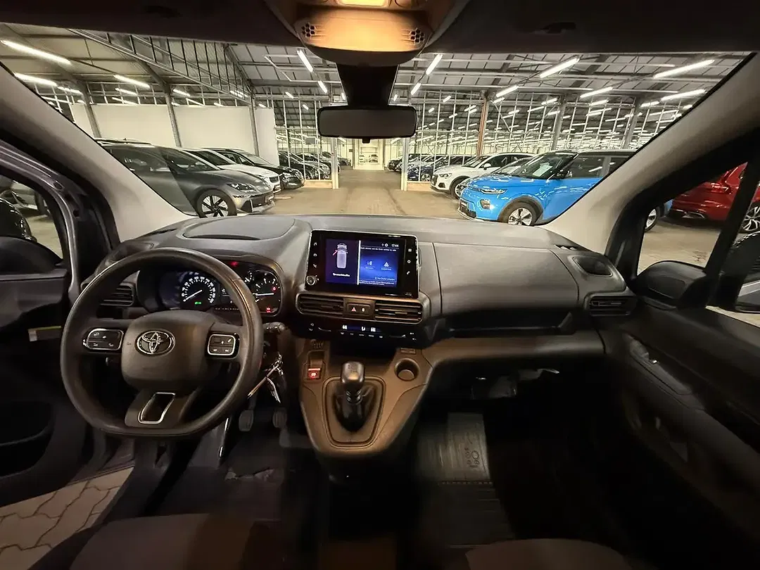 Toyota Proace City - Thumbnail 9