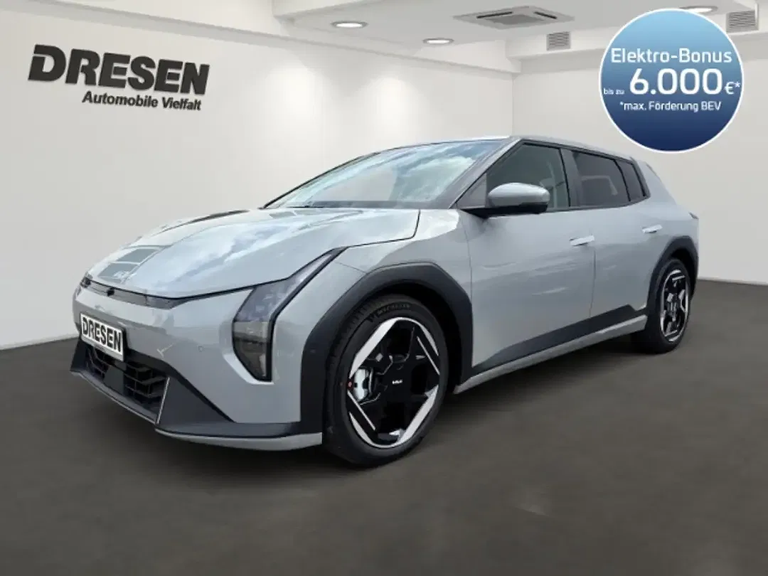 Kia EV4 - Thumbnail 1