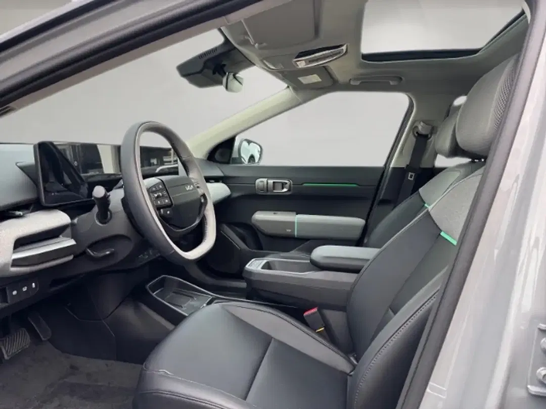Kia EV4 - Thumbnail 7