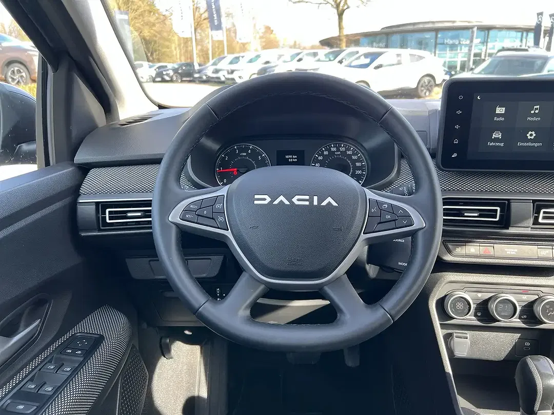 Dacia Sandero - Thumbnail 7
