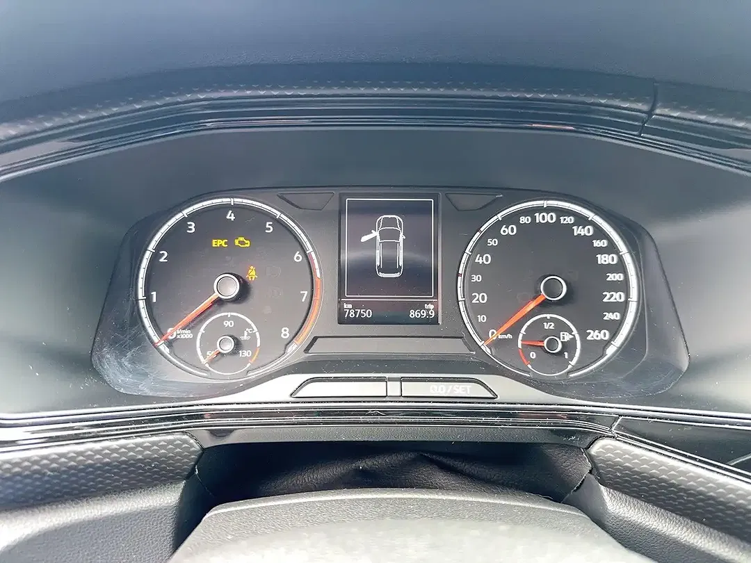 Volkswagen T-Cross - Thumbnail 10