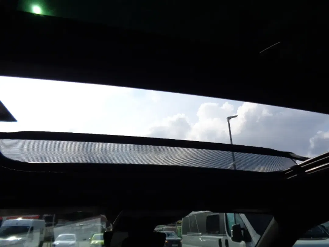 Peugeot 3008 - Thumbnail 10