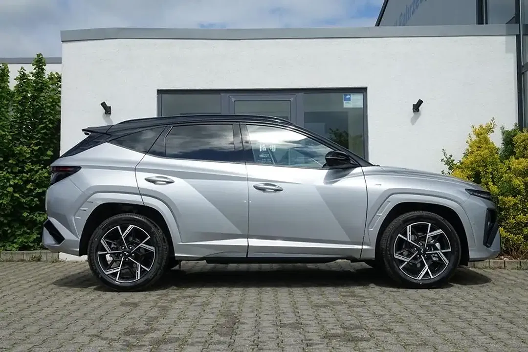 Hyundai TUCSON - Thumbnail 2