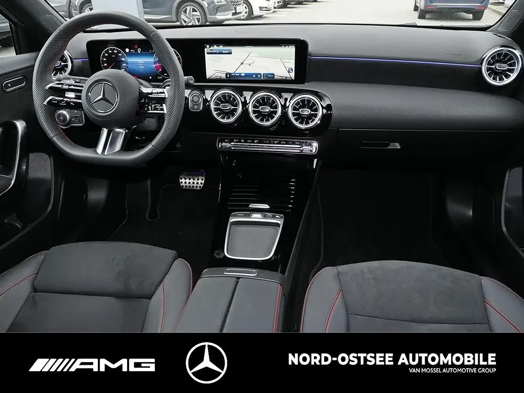 Mercedes-Benz A 200 - Thumbnail 13