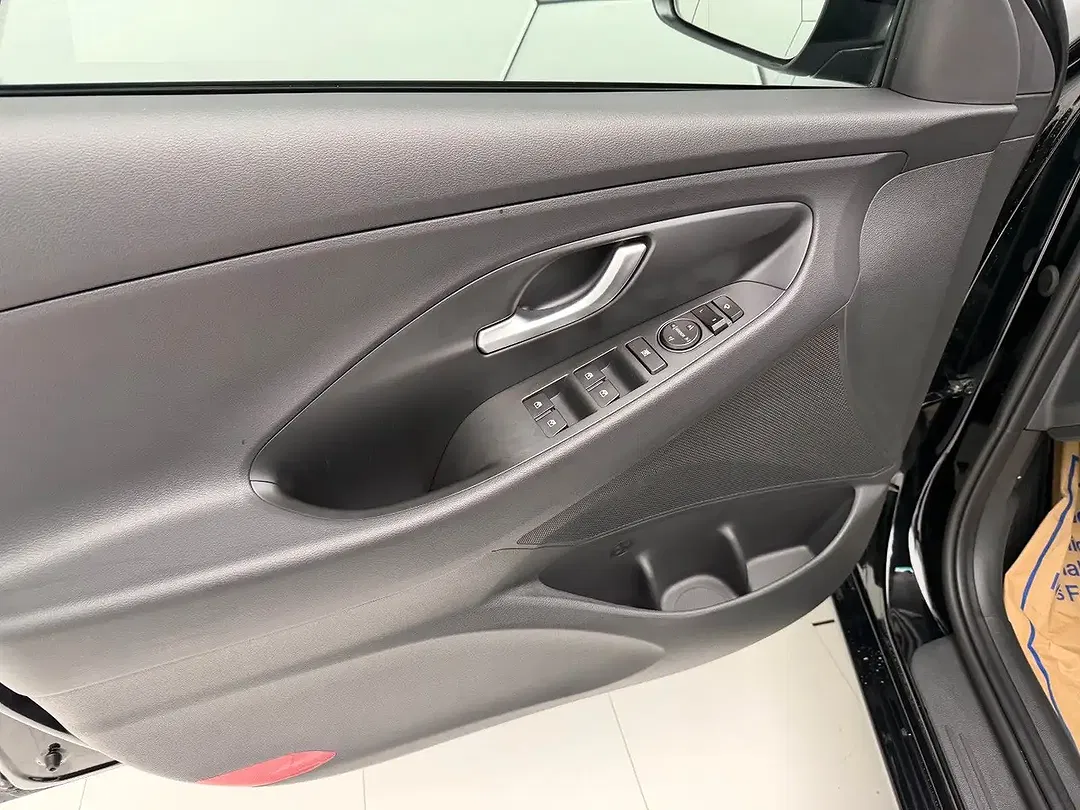 Hyundai i30 - Thumbnail 11