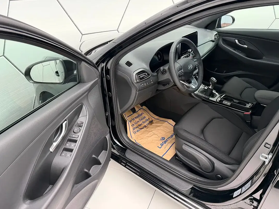 Hyundai i30 - Thumbnail 9