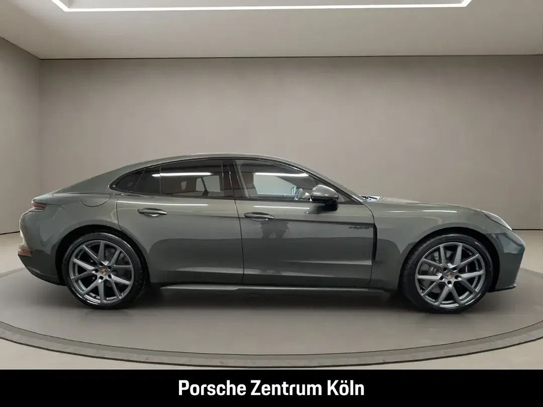 Porsche Panamera - Thumbnail 6