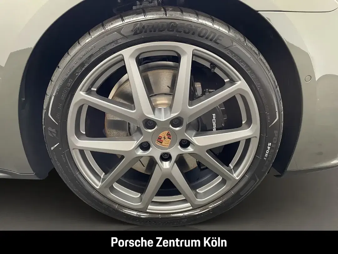 Porsche Panamera - Thumbnail 9
