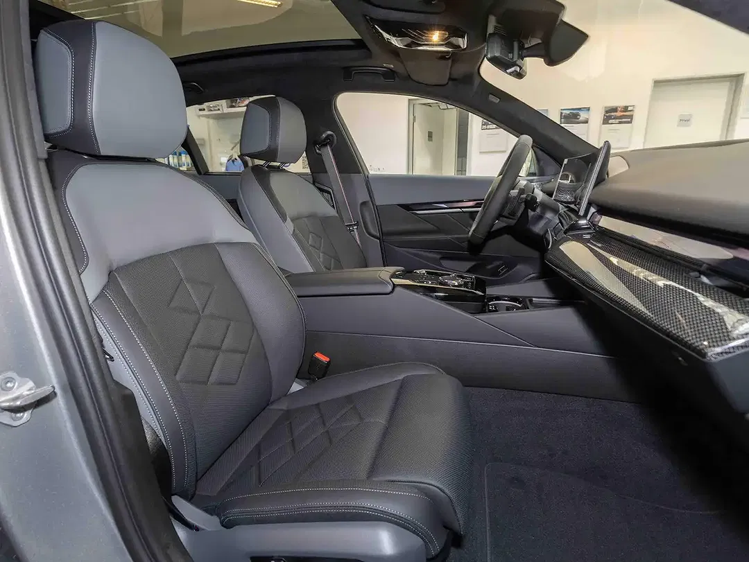 BMW 540 - Thumbnail 10