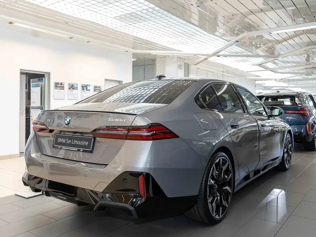 BMW 540 - Thumbnail 2