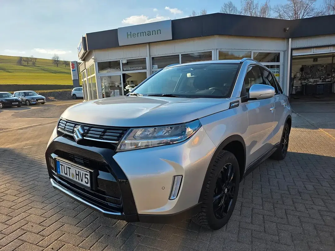 Suzuki Vitara - Thumbnail 1