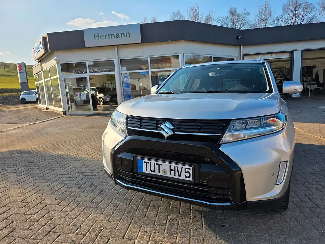 Suzuki Vitara - Thumbnail 2