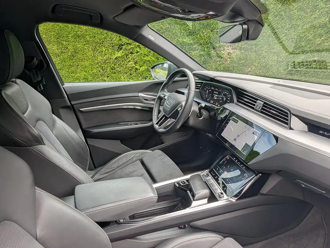 Audi Q8 e-tron - Thumbnail 4