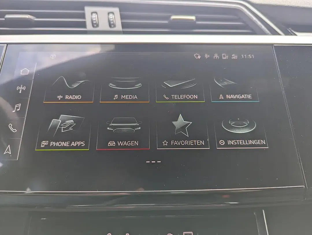 Audi Q8 e-tron - Thumbnail 8
