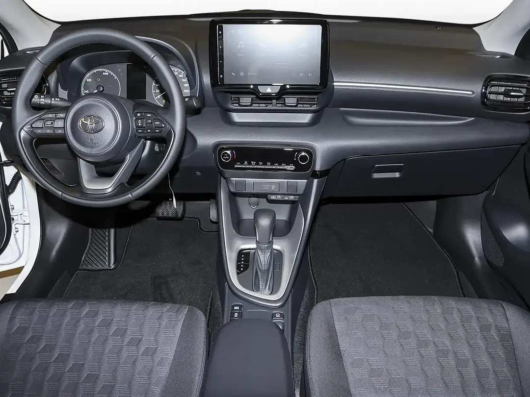 Toyota Yaris - Thumbnail 8