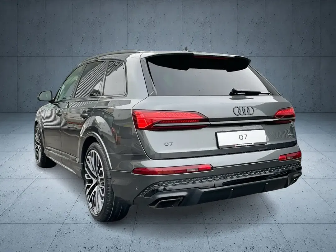 Audi Q7 - Thumbnail 4