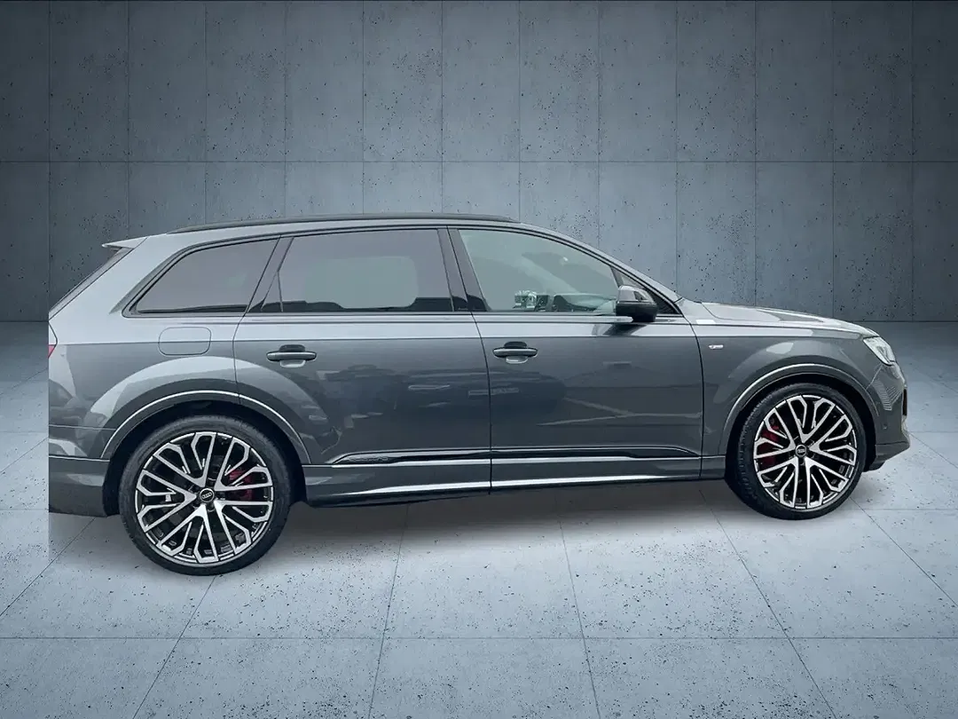 Audi Q7 - Thumbnail 7