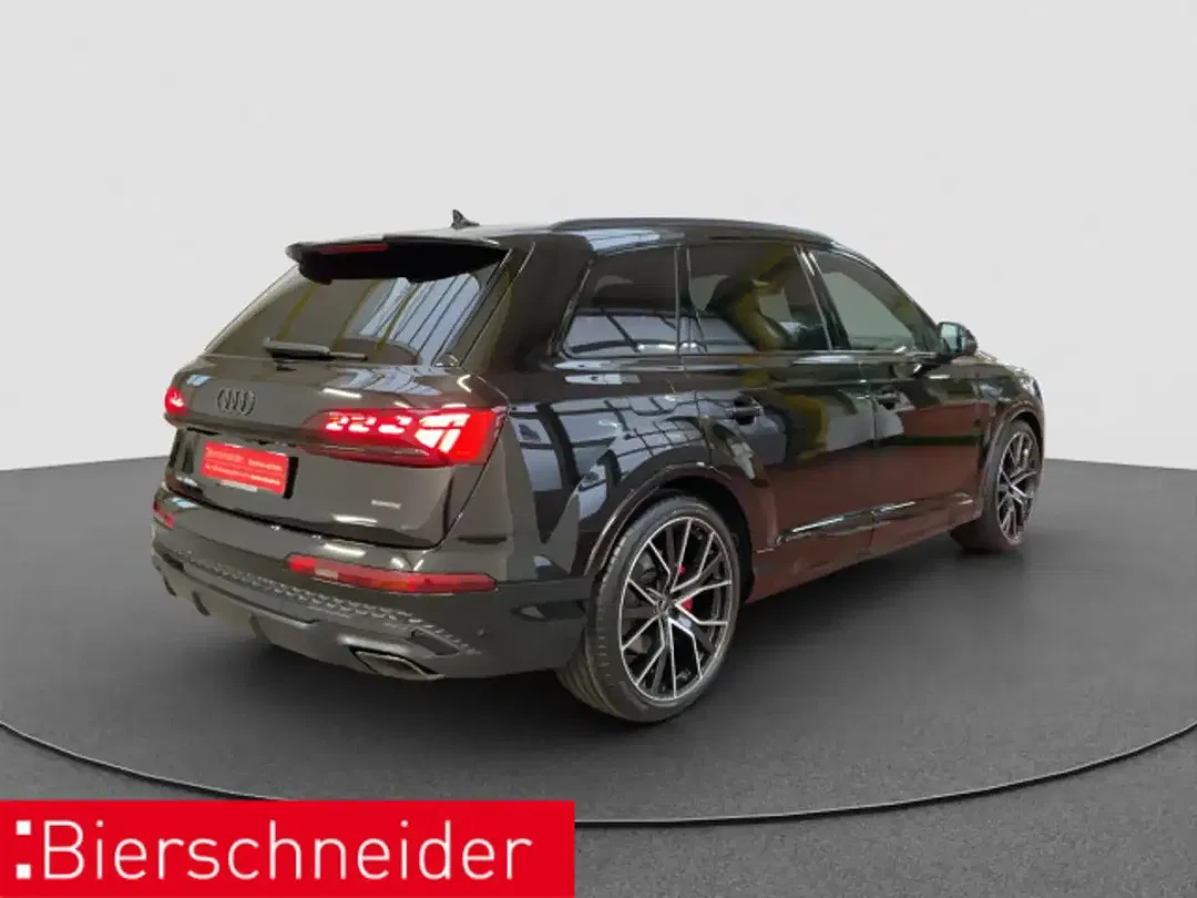 Audi Q7 - Thumbnail 6