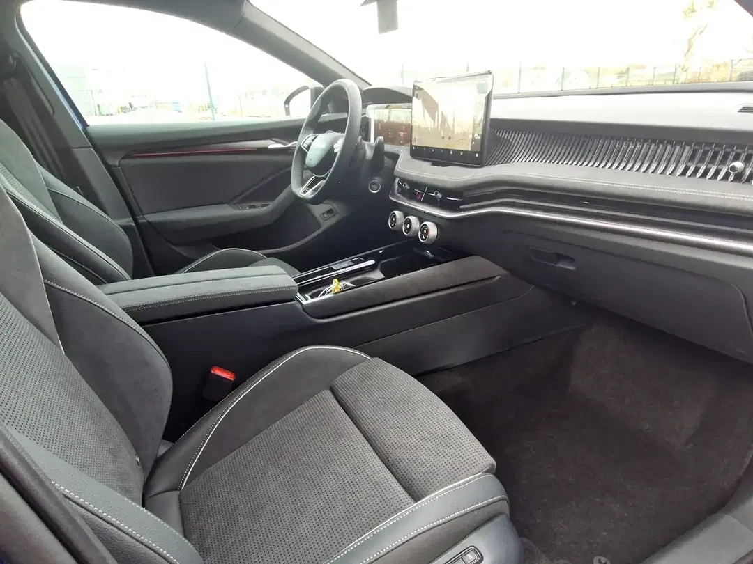 Skoda Superb - Thumbnail 8