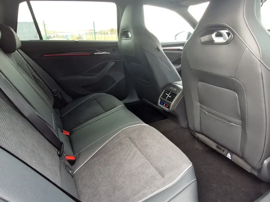 Skoda Superb - Thumbnail 9