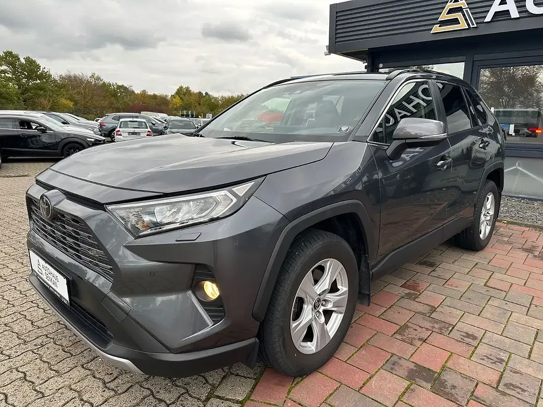 Toyota RAV 4 - Thumbnail 3