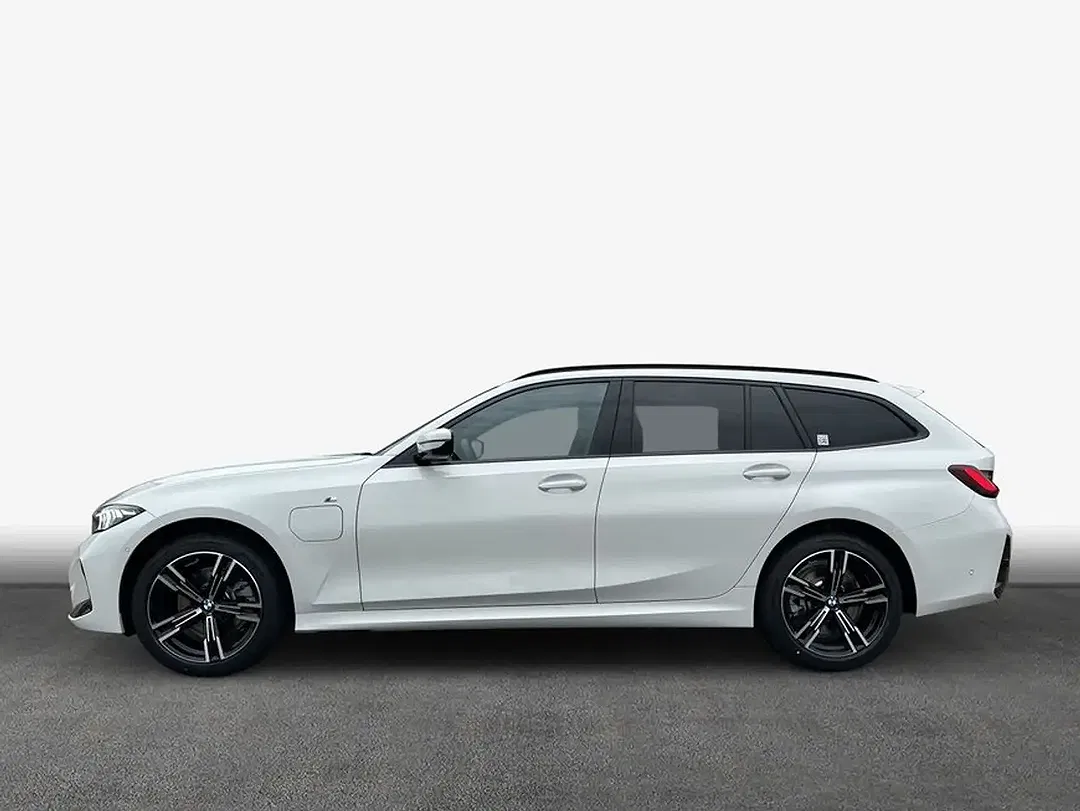 BMW 330 - Thumbnail 4
