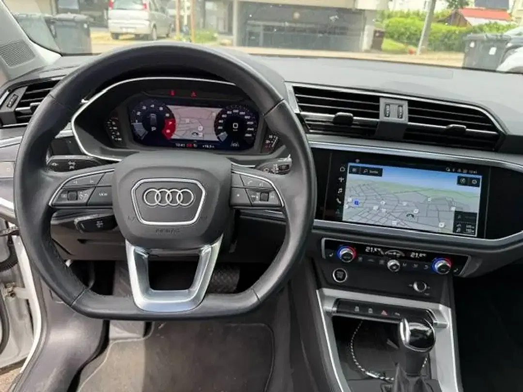 Audi Q3 - Thumbnail 11