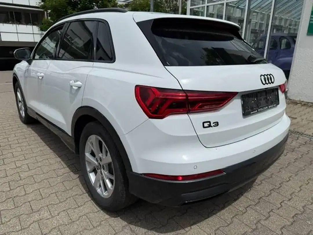 Audi Q3 - Thumbnail 5