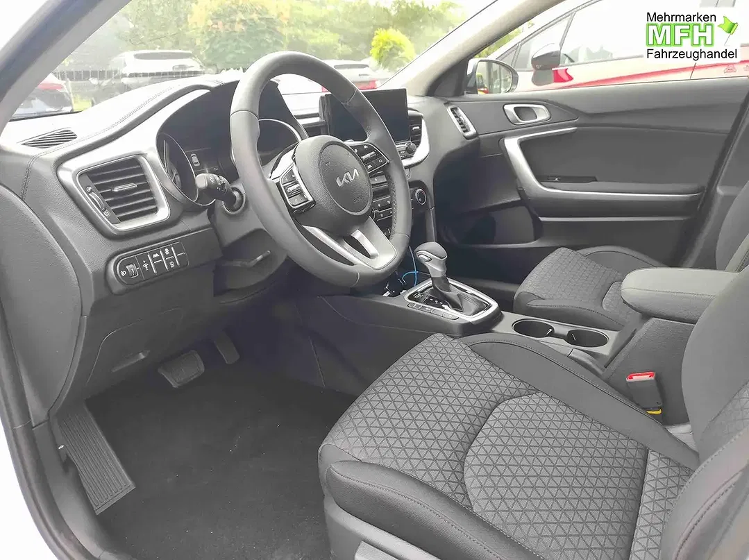 Kia Ceed / cee'd - Thumbnail 8