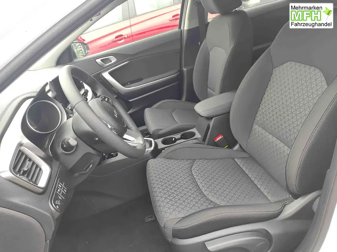 Kia Ceed / cee'd - Thumbnail 9