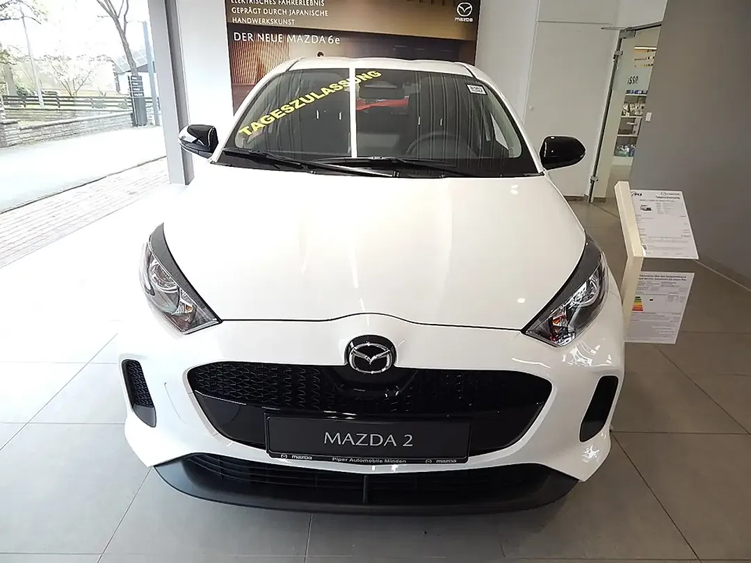 Mazda 2 - Thumbnail 2