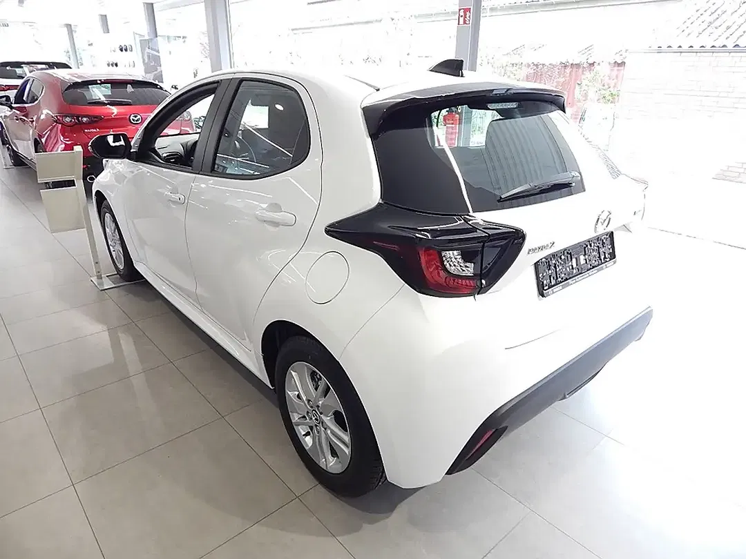 Mazda 2 - Thumbnail 6