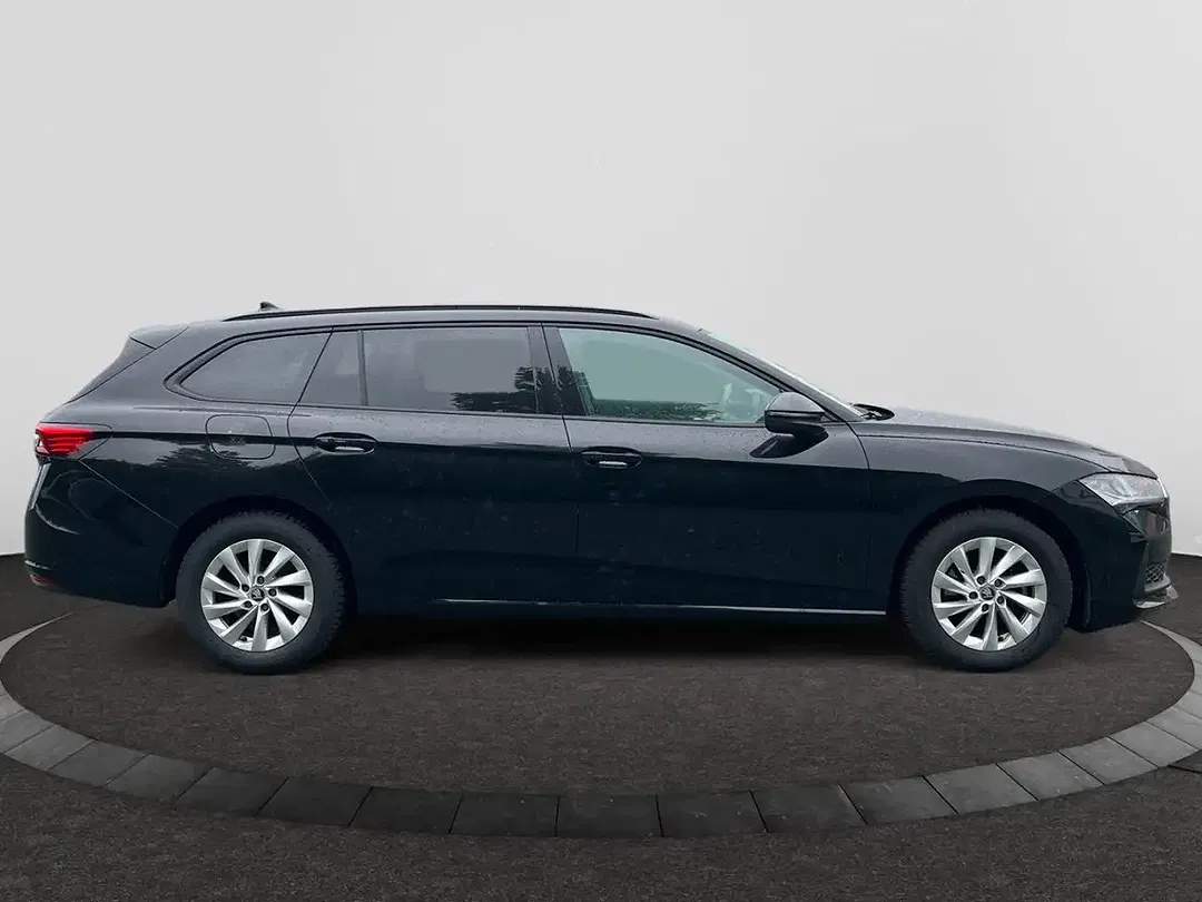 Skoda Superb - Thumbnail 6