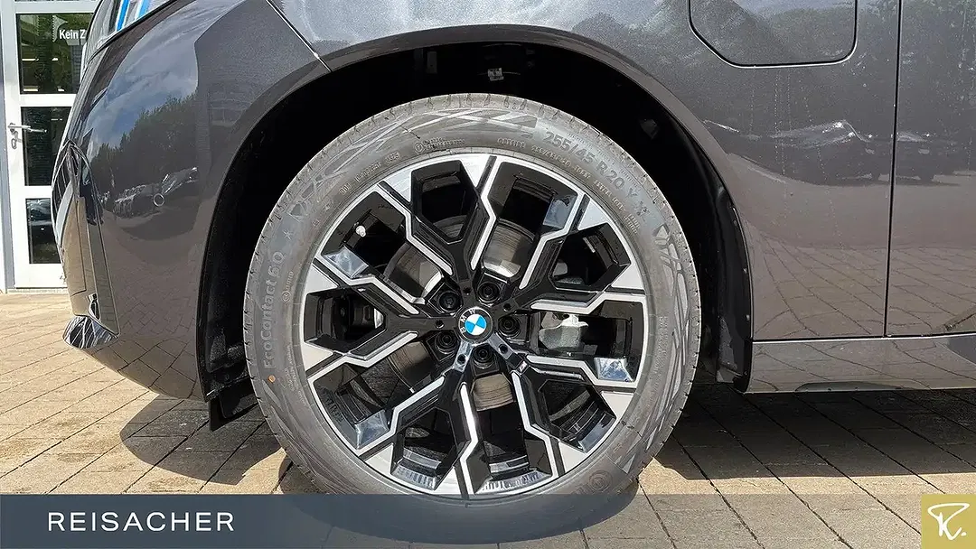 BMW X3 - Thumbnail 3